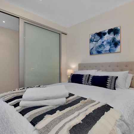 Sea And Park Deluxe Glenelg Apartment Екстериор снимка