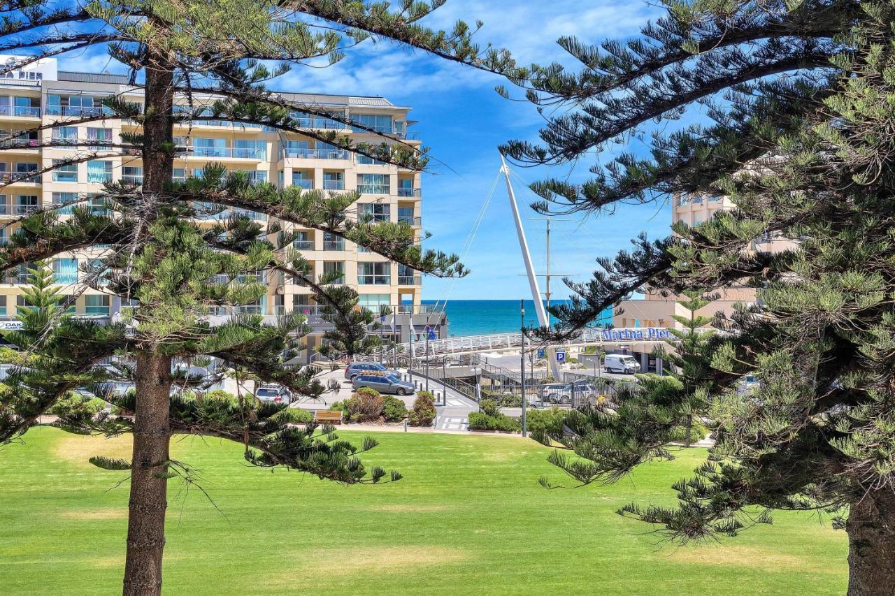 Sea And Park Deluxe Glenelg Apartment Екстериор снимка